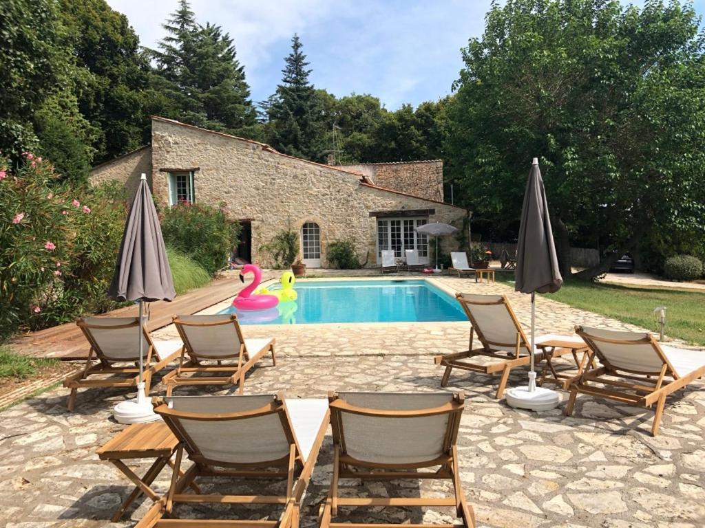 Ferme Le Pavillon Bed & Breakfast Bargemon Exterior photo