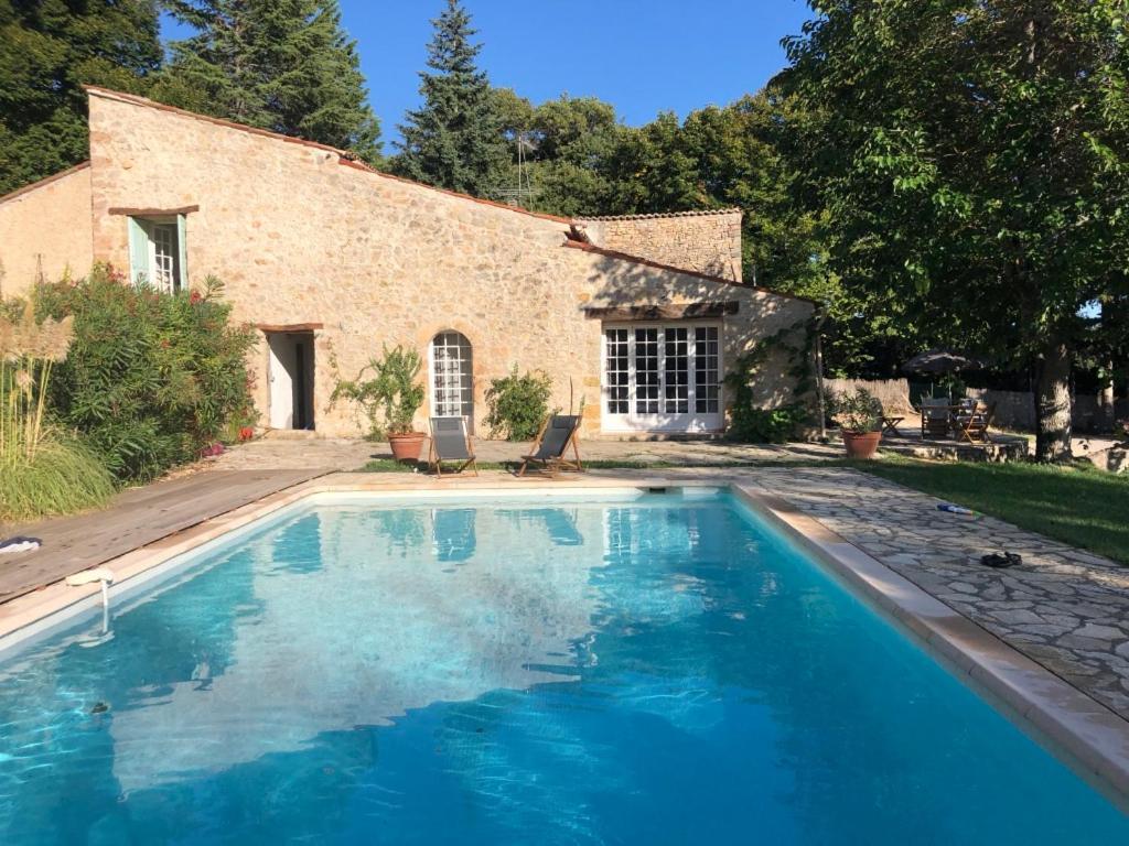 Ferme Le Pavillon Bed & Breakfast Bargemon Exterior photo